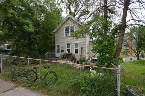1026 E 3rd St, Duluth, MN 55805