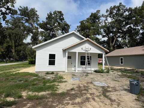 501 Second St, Trenton, FL 32693