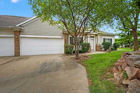 1725 S 50th Street unit: 404, West Des Moines, IA 50265