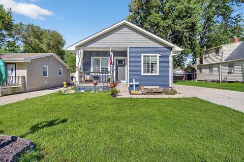 2414 E 38th Court, Des Moines, IA 50317