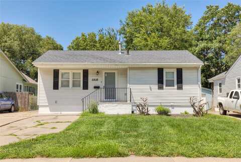 2938 Indianapolis Avenue, Des Moines, IA 50317