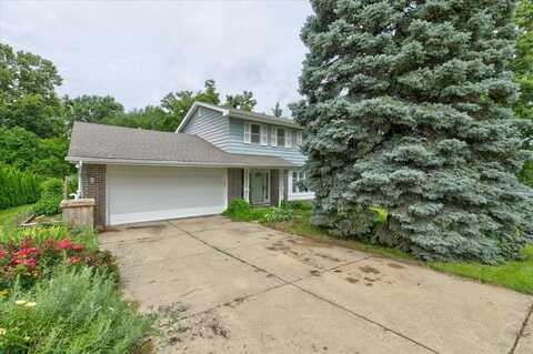 3904 76th Street, Urbandale, IA 50322