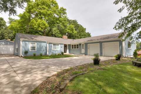 3300 SW 35th Street, Des Moines, IA 50321