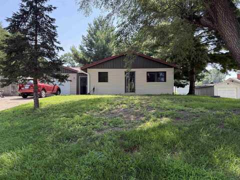 7035 N Badger, East Dubuque, IL 61025
