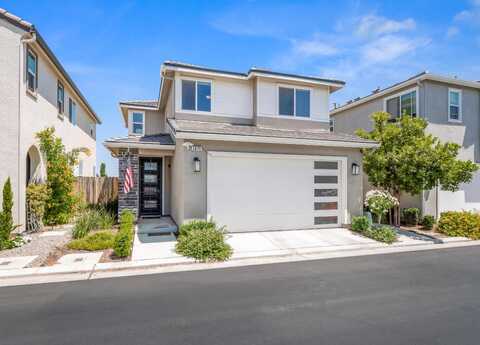 2675 Commonwood Lane, Clovis, CA 93619