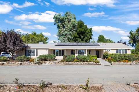 20333 Clovis Avenue S, Laton, CA 93242