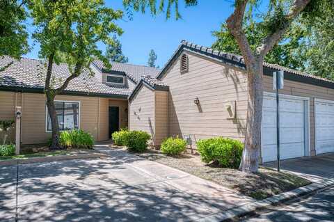 474 Alluvial Avenue E, Fresno, CA 93720