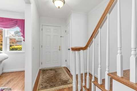 60 Reinhold Ter, Union, NJ 07083