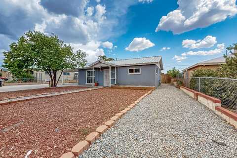 9114 Claremont Avenue NE, Albuquerque, NM 87112