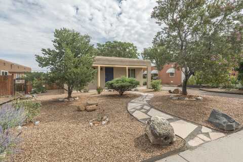 2727 Burton Avenue SE, Albuquerque, NM 87106