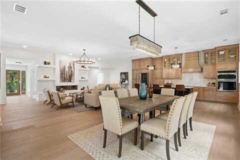 670 Riverside Road, Roswell, GA 30075