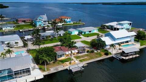 2809 Cheryl Street, Matlacha, FL 33993