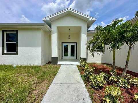 418 Wellington Avenue, Lehigh Acres, FL 33972