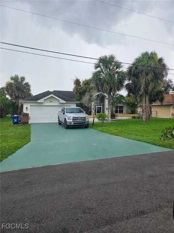 1709 Golfside Village Drive, Lehigh Acres, FL 33936
