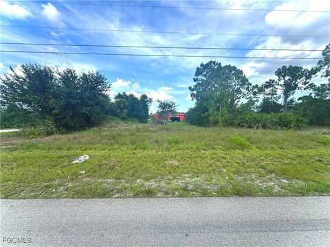 2519 38th Street SW, Lehigh Acres, FL 33976