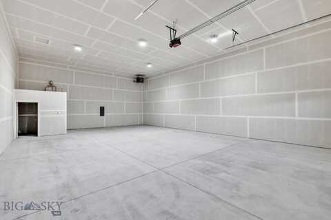 1300 Happy Lane unit: 2, Belgrade, MT 59714