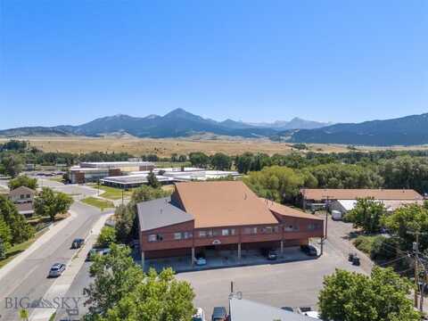 422 S Main Street, Livingston, MT 59047