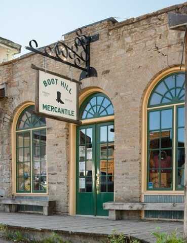 122 W Wallace Street, Virginia City, MT 59755