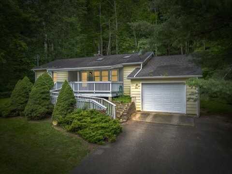 476 Echo Road, VESTAL, NY 13850