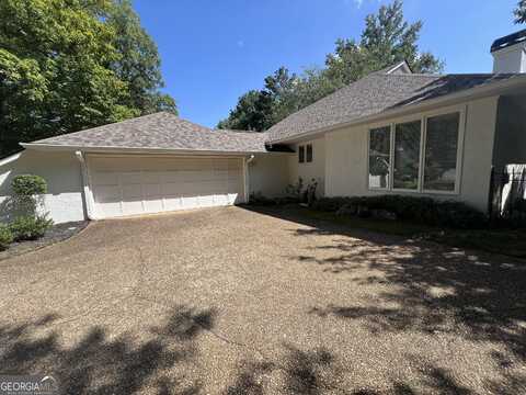 2555 Links End, Roswell, GA 30076
