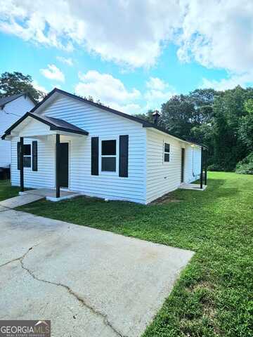 1054 W College Ext, Griffin, GA 30224