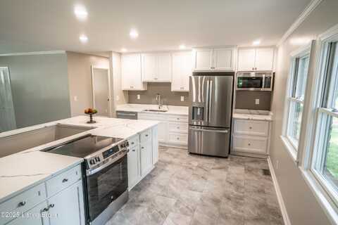 600 Dorsey Way, Louisville, KY 40223