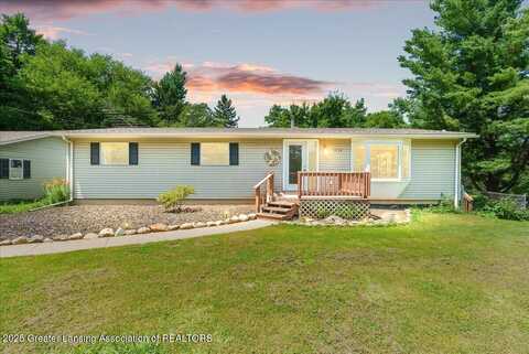 5038 Young Road, Bellevue, MI 49021