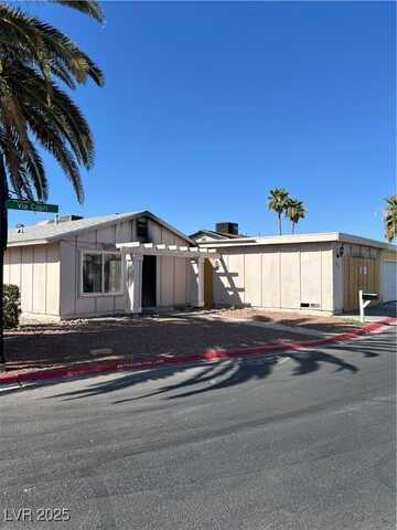 5951 Via Capri, Las Vegas, NV 89122