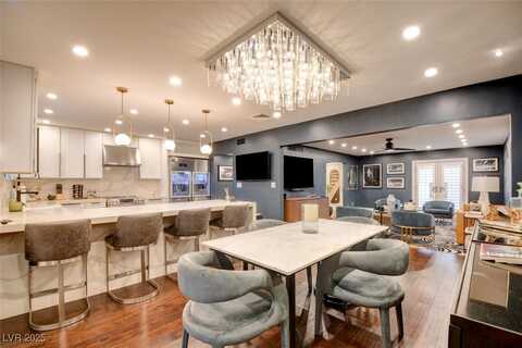 626 Tam O Shanter, Las Vegas, NV 89109