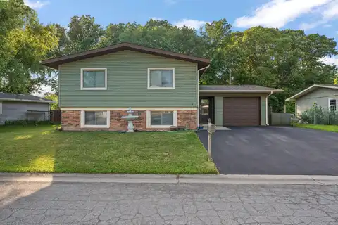 387 Sassafras Drive, Valparaiso, IN 46385