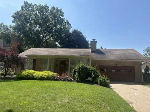 2208 Woodlawn Drive, La Porte, IN 46350