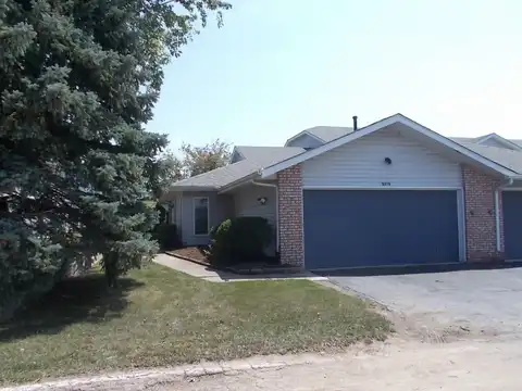 2559 Oakwood Drive, Crown Point, IN 46307