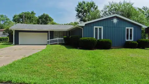 914 Pettibone Street, Crown Point, IN 46307