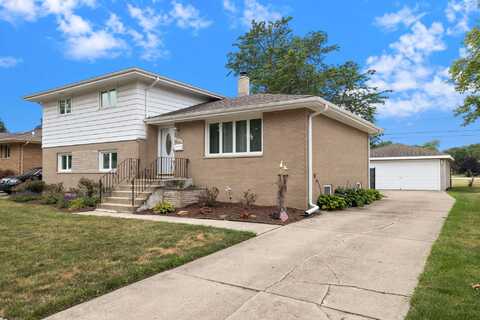 8132 Kraay Avenue, Munster, IN 46321