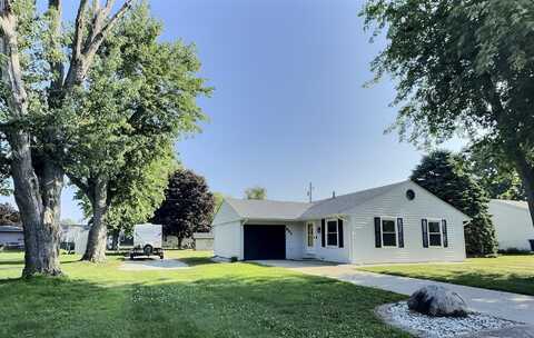 802 W Alice Street, Kouts, IN 46347
