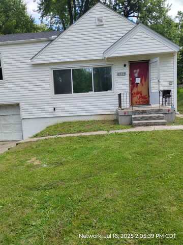 6519 N 36th Street, Omaha, NE 68112