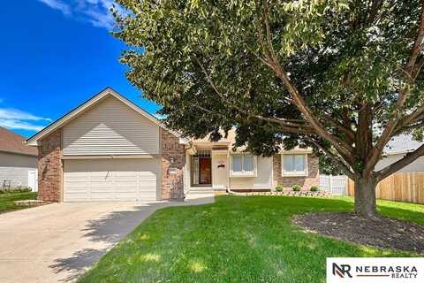 103 S Fall Creek Road, Papillion, NE 68133