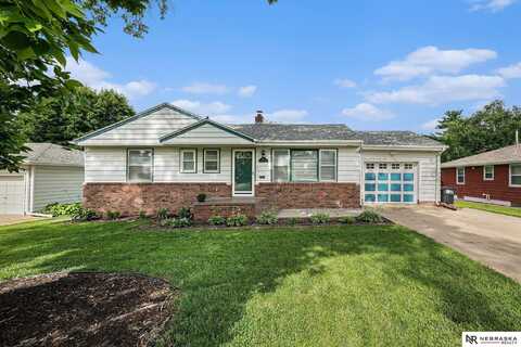 710 South 67th Avenue, Omaha, NE 68106