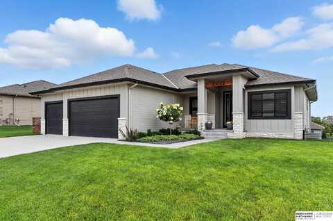 10022 S 187th Avenue, Omaha, NE 68136