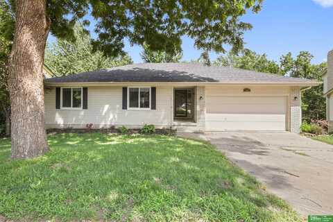 12915 Forestdale Drive, Bellevue, NE 68123