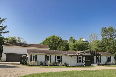 8460 Warren Woods Road, Union Pier, MI 49129