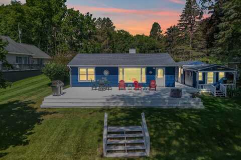 181 Dons Drive, Quincy, MI 49082