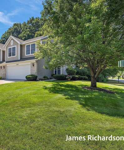 15322 Broadmoor Place, Grand Haven, MI 49417