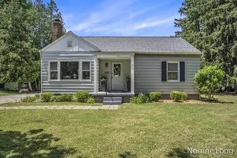 429 Oakhurst Avenue NW, Grand Rapids, MI 49504