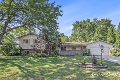 1690 Pembroke Street SE, Grand Rapids, MI 49508