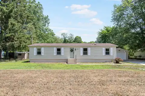 54351 67 1/2 Street, Hartford, MI 49057