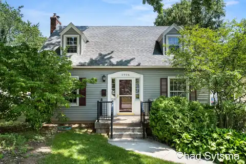 1906 Sylvan Avenue SE, Grand Rapids, MI 49506