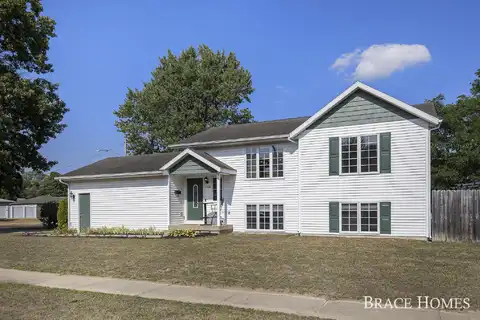 3504 Oak Valley Avenue SW, Wyoming, MI 49519