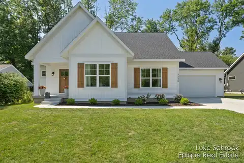 3240 MIDLAND Drive SE, Grand Rapids, MI 49546