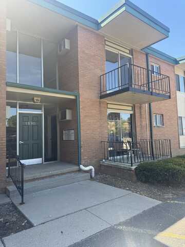 1890 Axtell Drive, Troy, MI 48084
